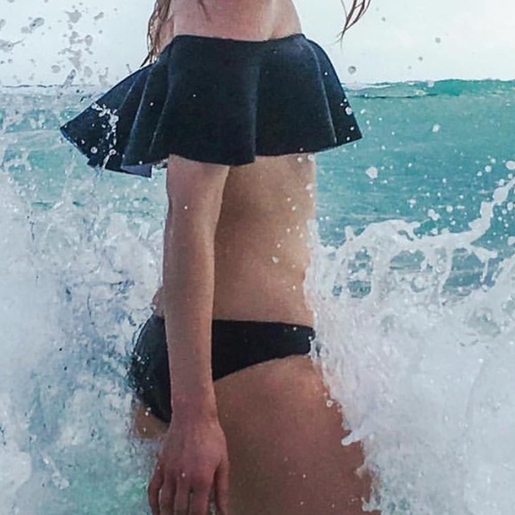 Lisa Fernandez Mira 2 piece scuba ruffle bikini - Picture 2 of 10